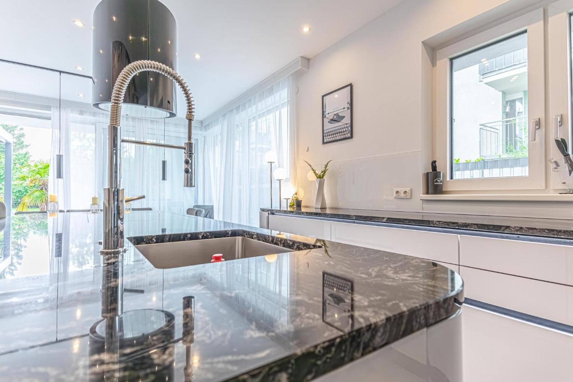 Luxury 6br With Private Pool & Sauna - Pets Allowed Wien