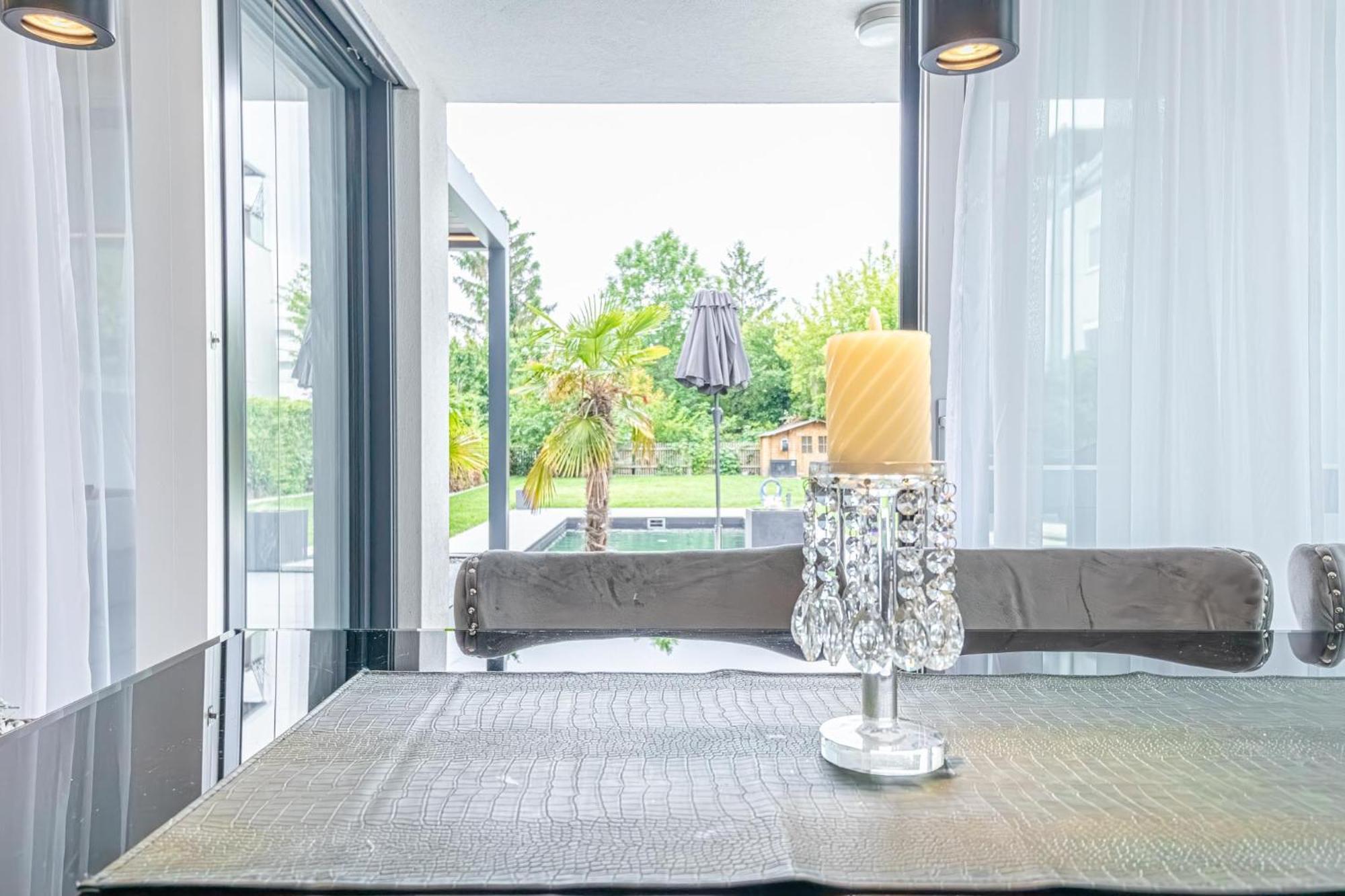 Luxury 6br With Private Pool & Sauna - Pets Allowed