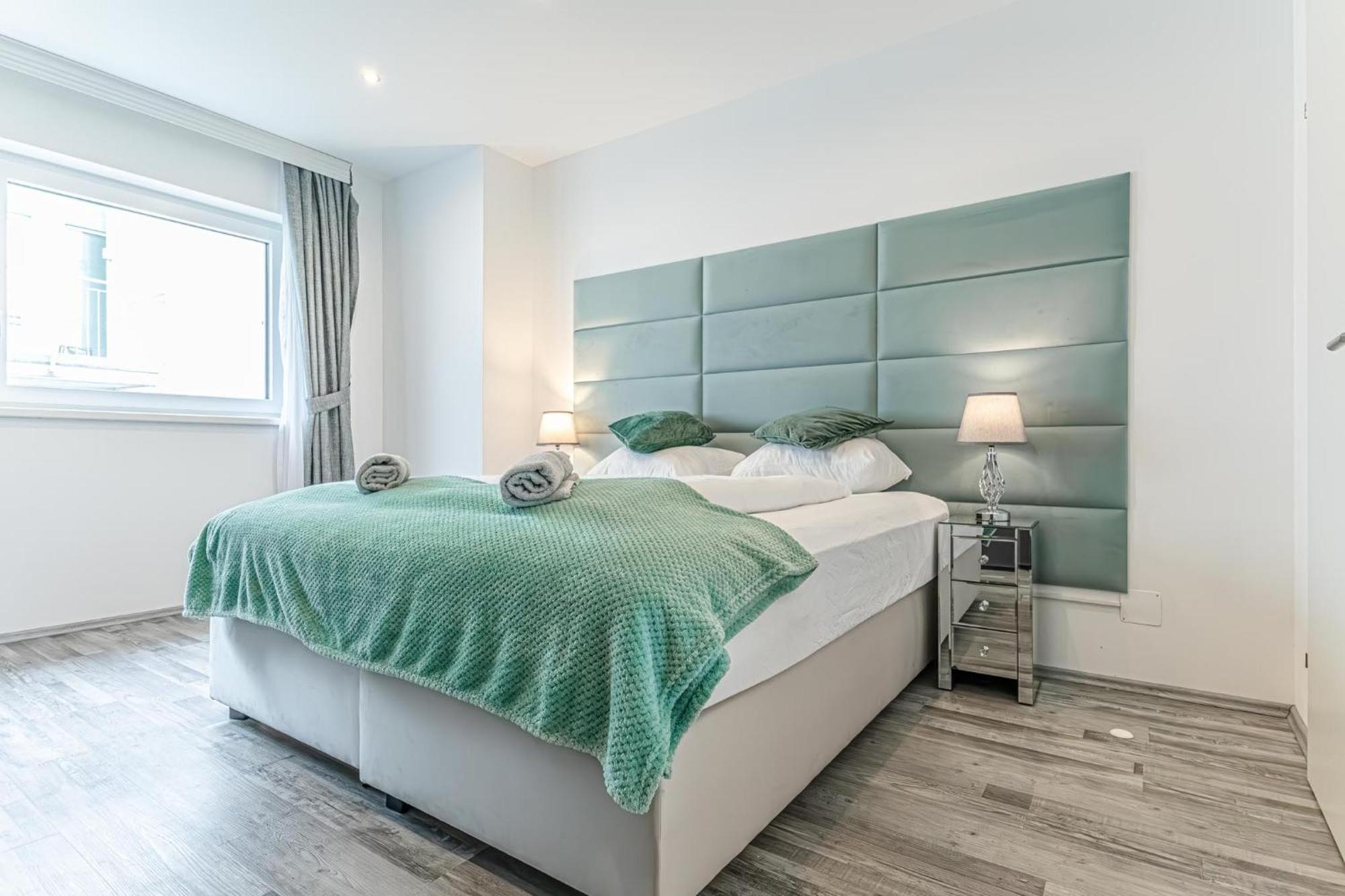 Villa Luxury 6br With Private Pool & Sauna - Pets Allowed *