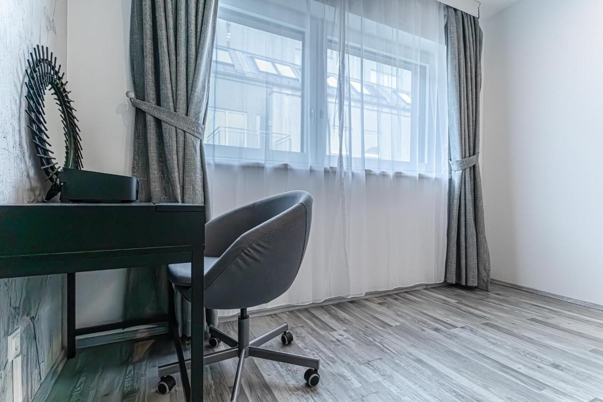 Luxury 6br With Private Pool & Sauna - Pets Allowed Villa *