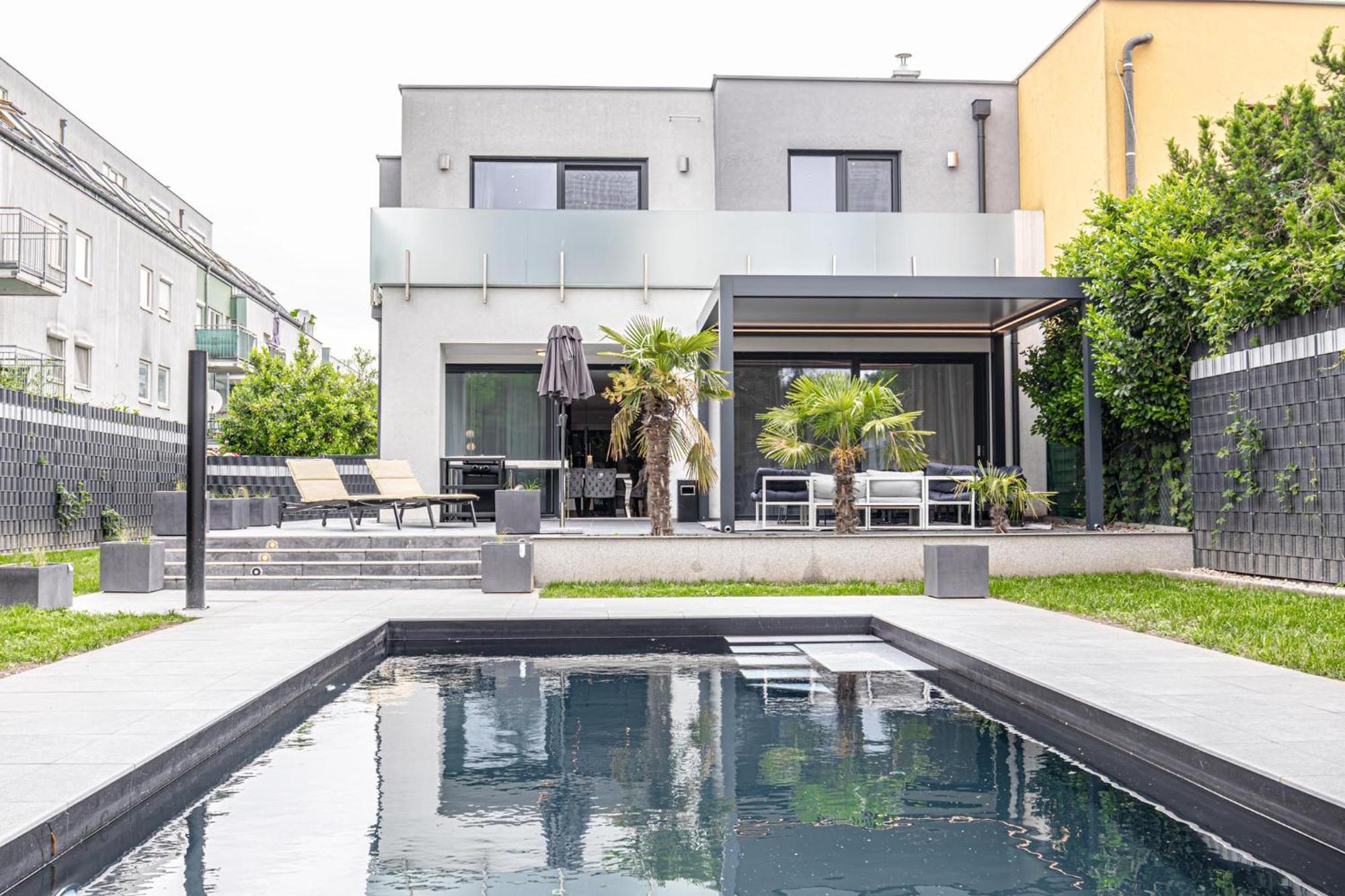 Villa Luxury 6br With Private Pool & Sauna - Pets Allowed